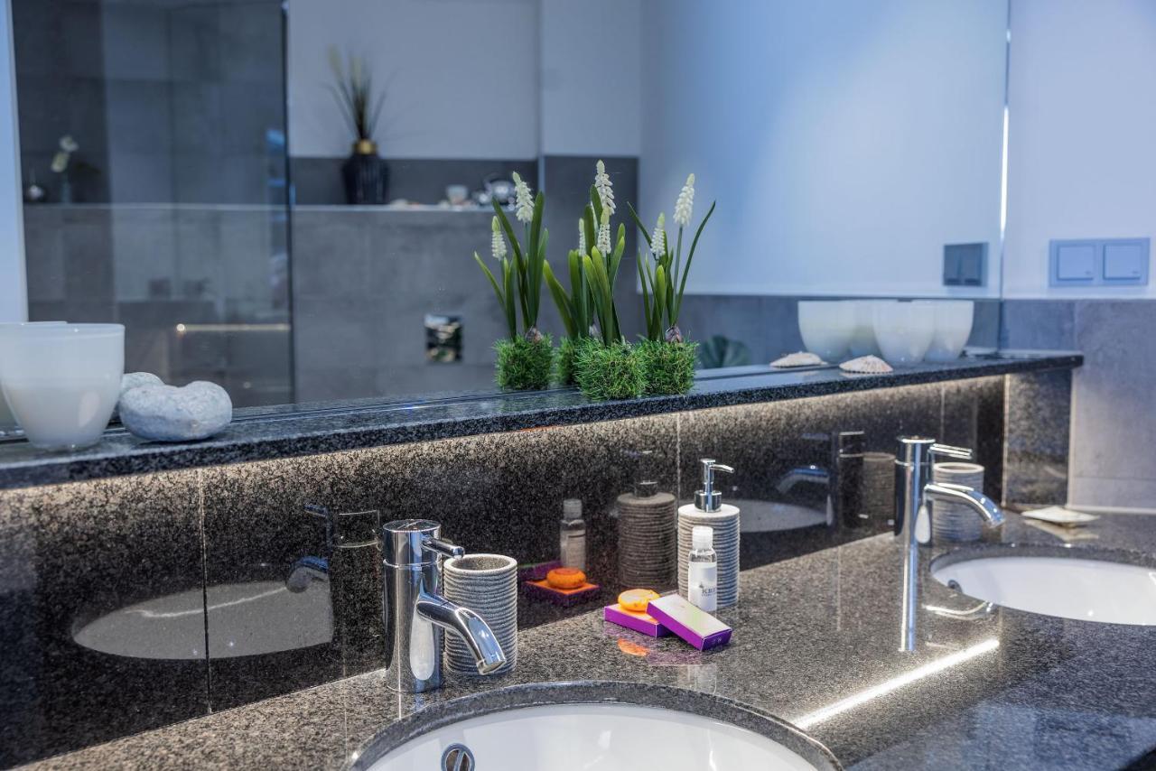 Luxus Wellness Loft - 245Qm - Designwohnen Im Zentrum Gütersloh المظهر الخارجي الصورة